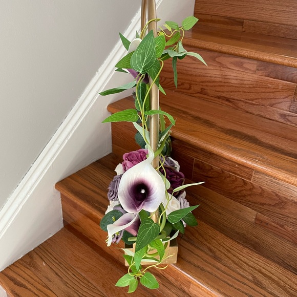 hoop artificial flower centerpiece - Picture 4 of 4